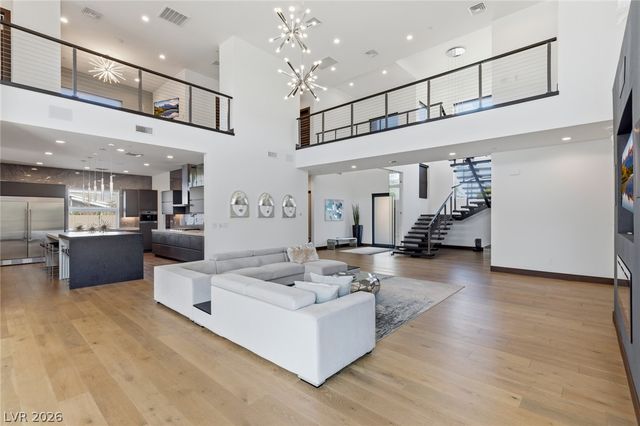 3740 Caesars Circle, Las Vegas, NV 89120
