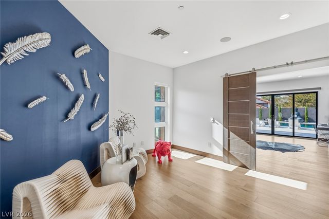 3740 Caesars Circle, Las Vegas, NV 89120