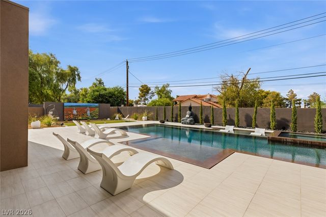 3740 Caesars Circle, Las Vegas, NV 89120
