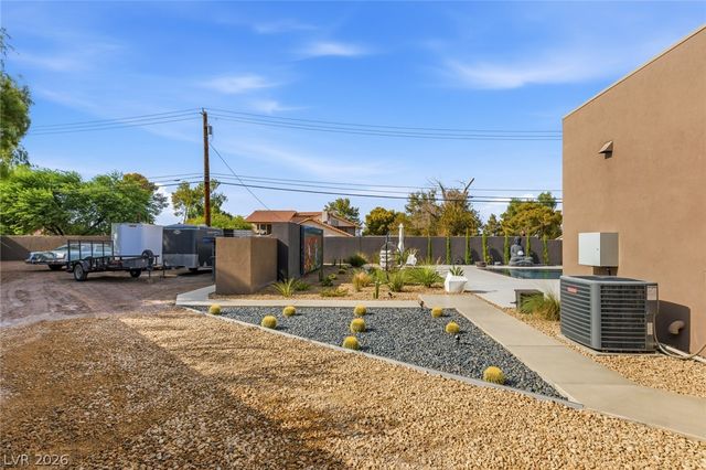 3740 Caesars Circle, Las Vegas, NV 89120