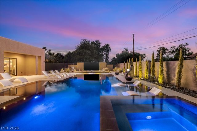 3740 Caesars Circle, Las Vegas, NV 89120