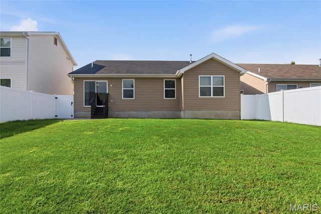 2685 Cedar Grove Drive, Belleville, IL 62221