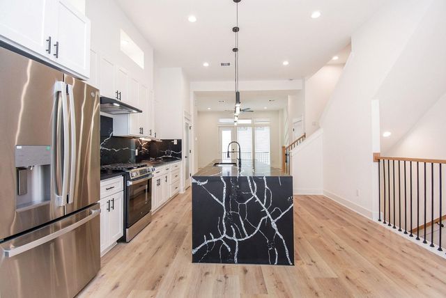 5615 Val Verde Street A, Houston, TX 77057