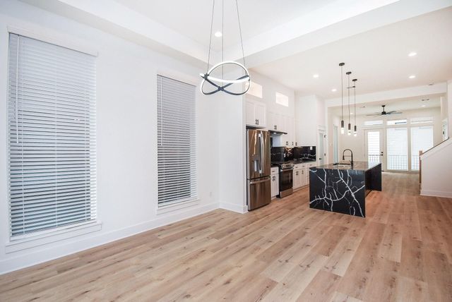 5615 Val Verde Street A, Houston, TX 77057