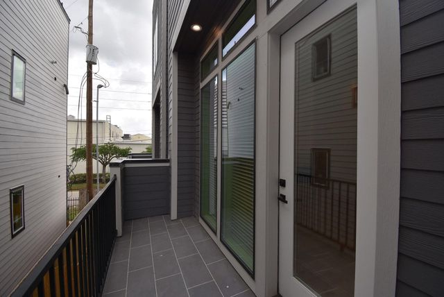 5615 Val Verde Street A, Houston, TX 77057