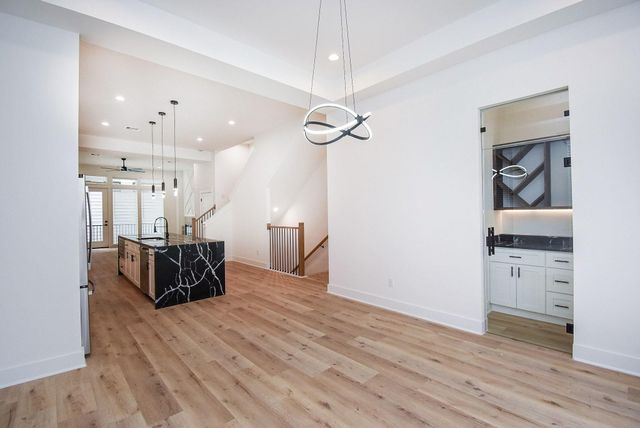 5615 Val Verde Street A, Houston, TX 77057