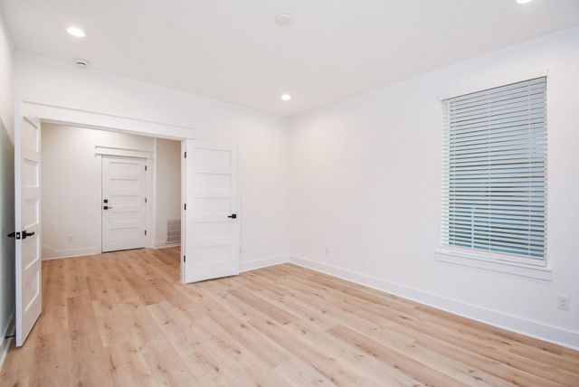 5615 Val Verde Street A, Houston, TX 77057