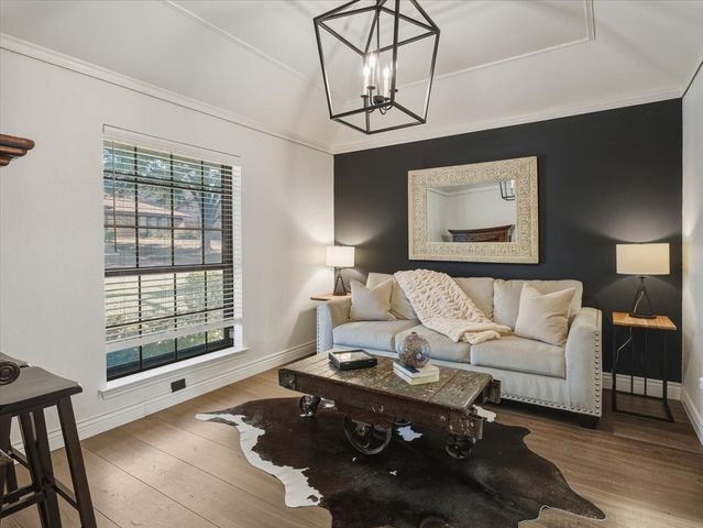 1662 Watson Road, Fort Worth, TX 76103