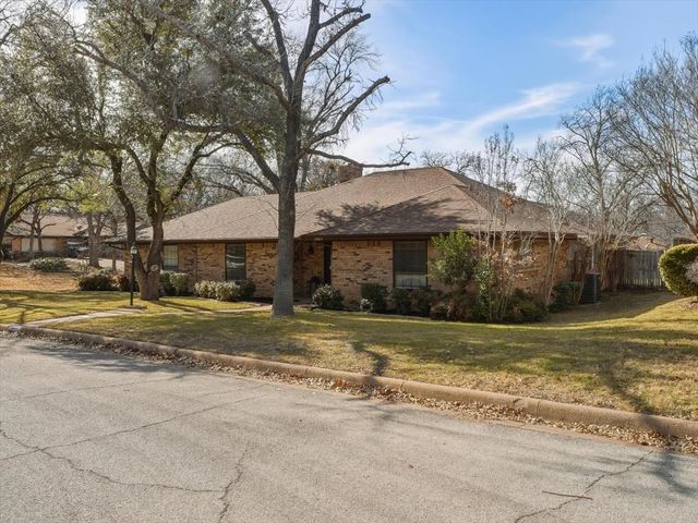 1662 Watson Road, Fort Worth, TX 76103
