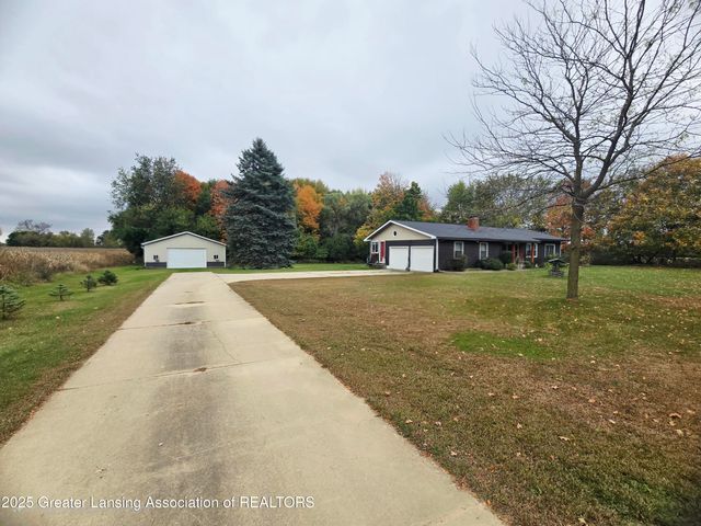 7694 N Meridian Road, Elsie, MI 48831