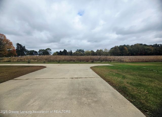 7694 N Meridian Road, Elsie, MI 48831