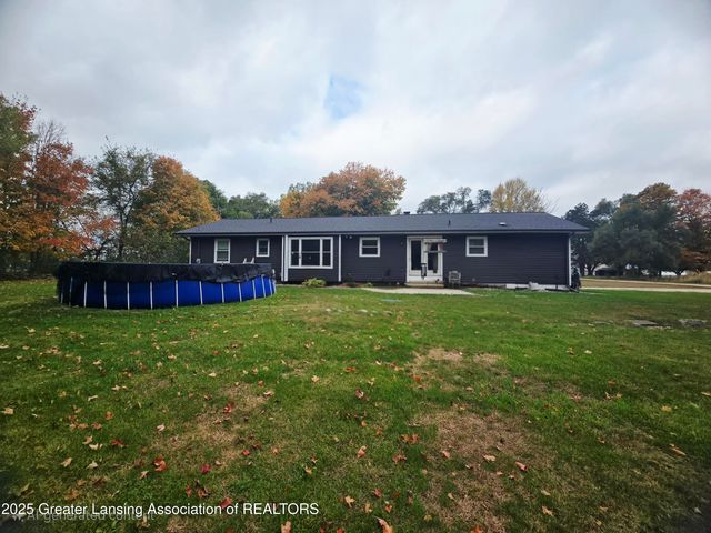 7694 N Meridian Road, Elsie, MI 48831