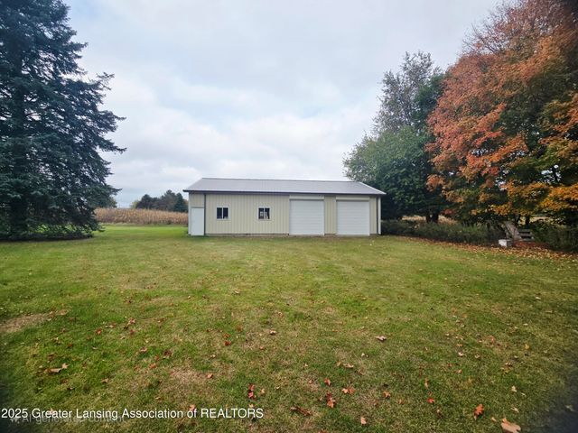 7694 N Meridian Road, Elsie, MI 48831