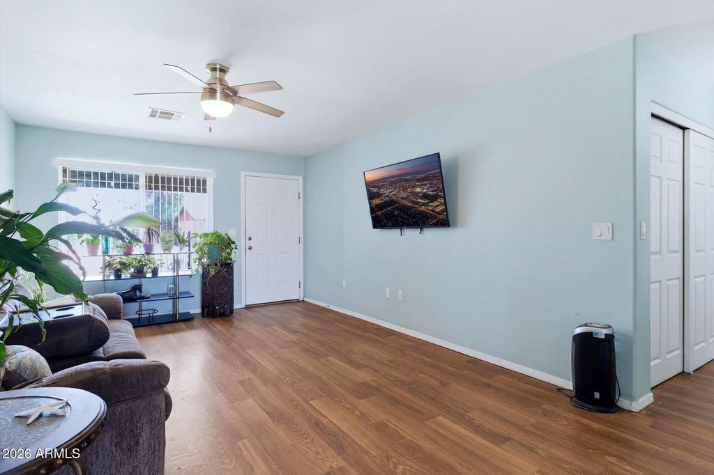 5602 W CHARLESTON Avenue, Glendale, AZ 85308 — exterior