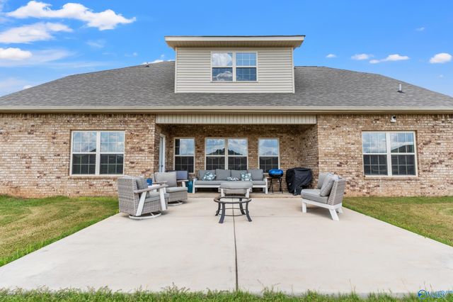 104 Cove Brook Drive, Meridianville, AL 35759