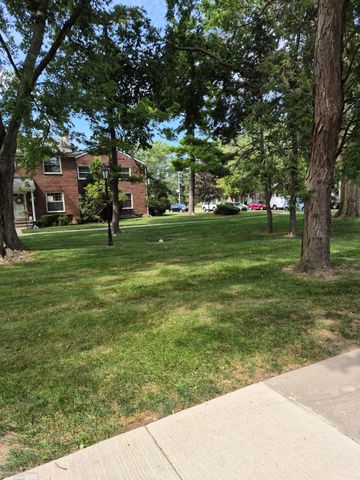 22925 Gary Lane, Saint Clair Shores, MI 48080