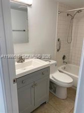 301 SW 135th Ave 209C, Pembroke Pines, FL 33027