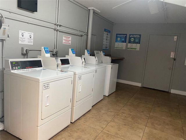 301 SW 135th Ave 209C, Pembroke Pines, FL 33027