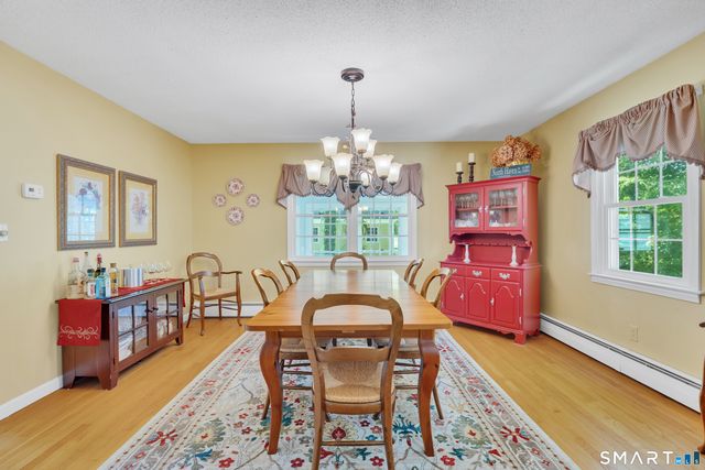34 River Road, North Haven, CT 06473