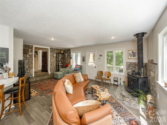 411 Patton Mountain Road, Asheville, NC 28804