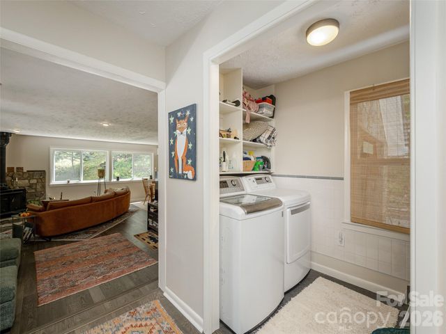 411 Patton Mountain Road, Asheville, NC 28804