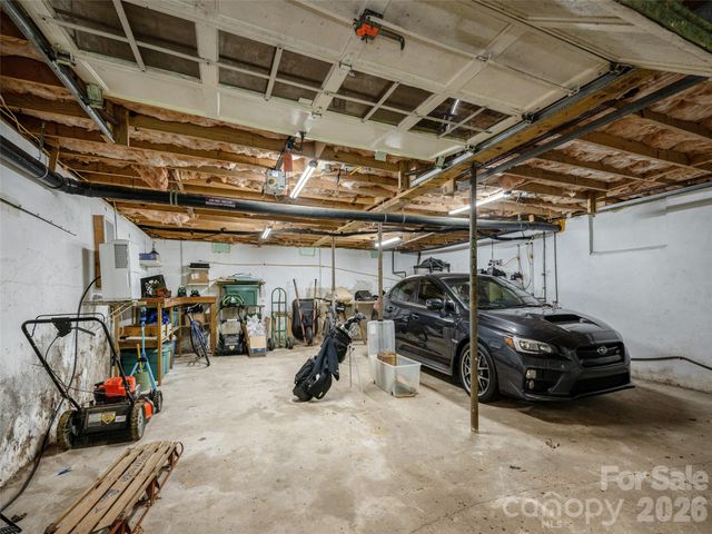 411 Patton Mountain Road, Asheville, NC 28804