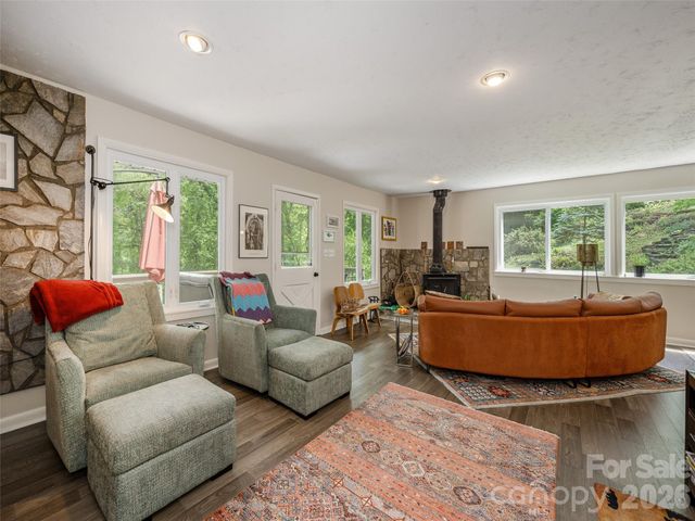 411 Patton Mountain Road, Asheville, NC 28804
