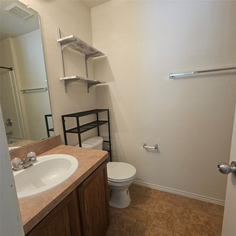 10741 Traymore Drive, Fort Worth, TX 76244