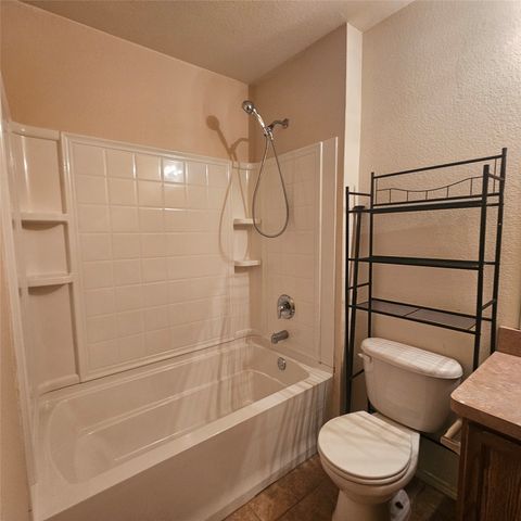 10741 Traymore Drive, Fort Worth, TX 76244