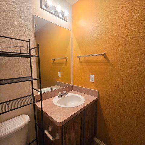 10741 Traymore Drive, Fort Worth, TX 76244