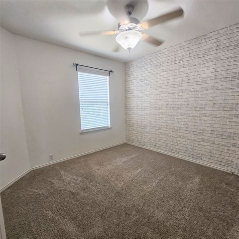 10741 Traymore Drive, Fort Worth, TX 76244