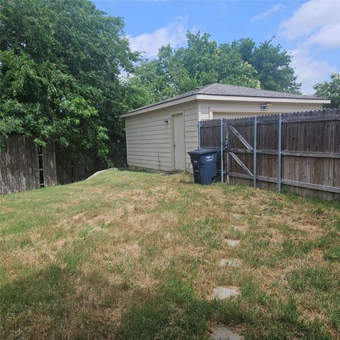 10741 Traymore Drive, Fort Worth, TX 76244