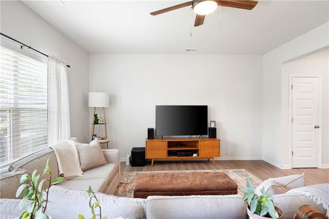 320 Crider Court, Woodstock, GA 30188