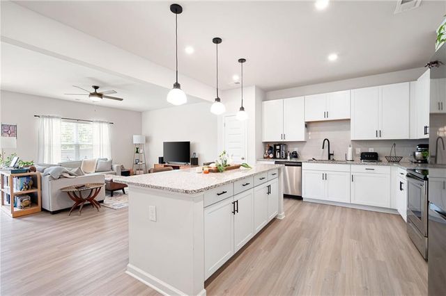 320 Crider Court, Woodstock, GA 30188