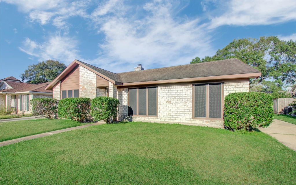 11527 Sagewillow Lane, Houston, TX 77089