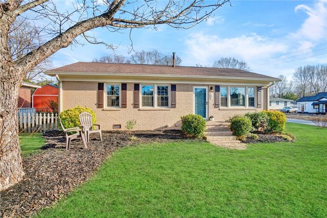 103 Gault Street, Fountain Inn, SC 29644