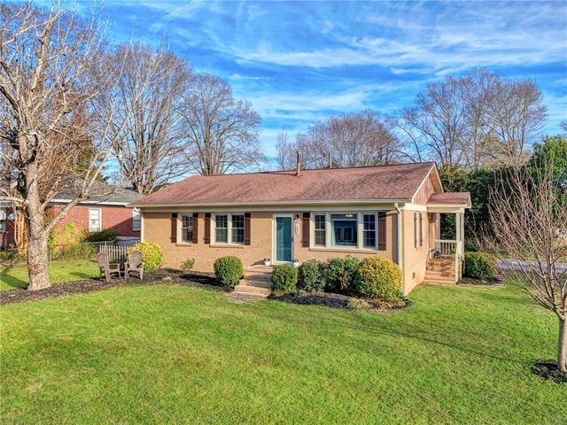 103 Gault Street, Fountain Inn, SC 29644