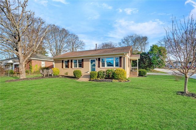 103 Gault Street, Fountain Inn, SC 29644