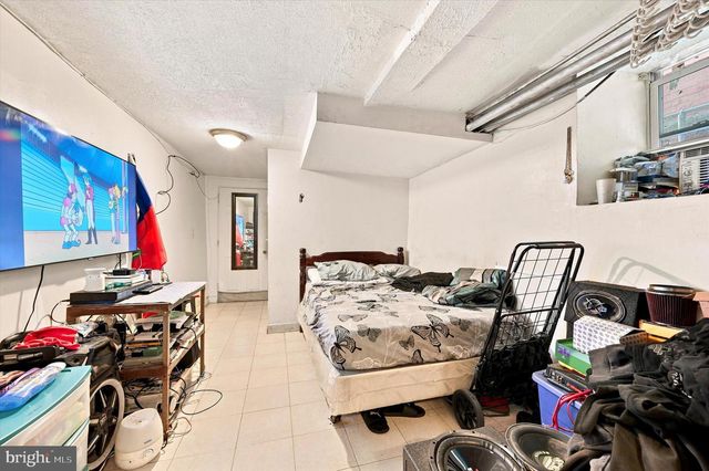 4014 E ROOSEVELT BLVD, Philadelphia, PA 19124