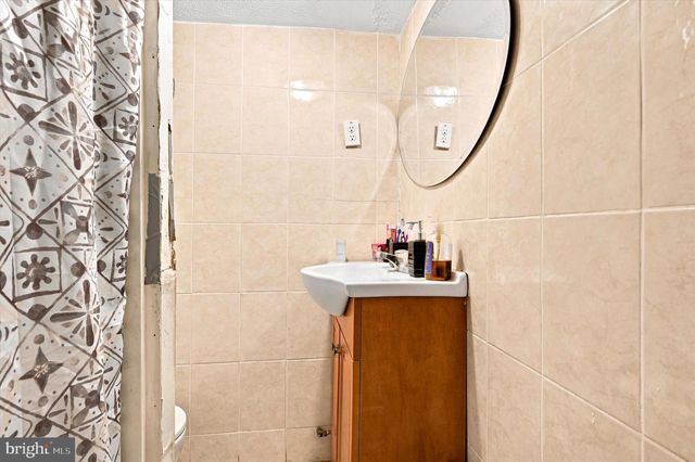 4014 E ROOSEVELT BLVD, Philadelphia, PA 19124