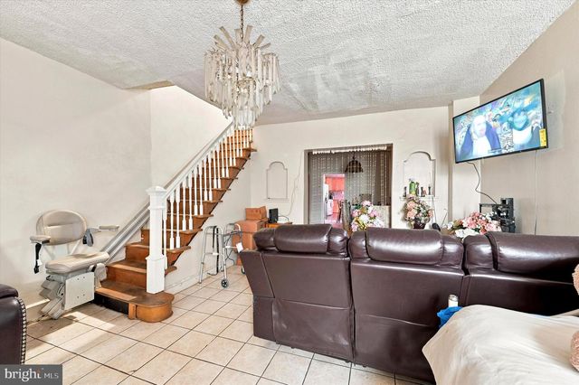 4014 E ROOSEVELT BLVD, Philadelphia, PA 19124