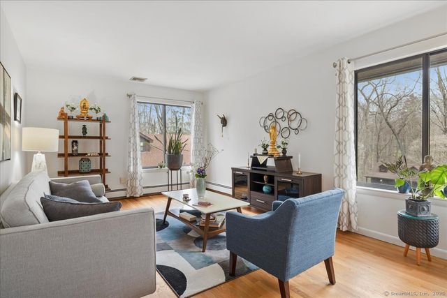 693 Den Road, Stamford, CT 06903