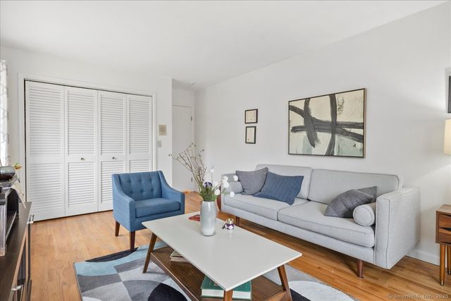 693 Den Road, Stamford, CT 06903