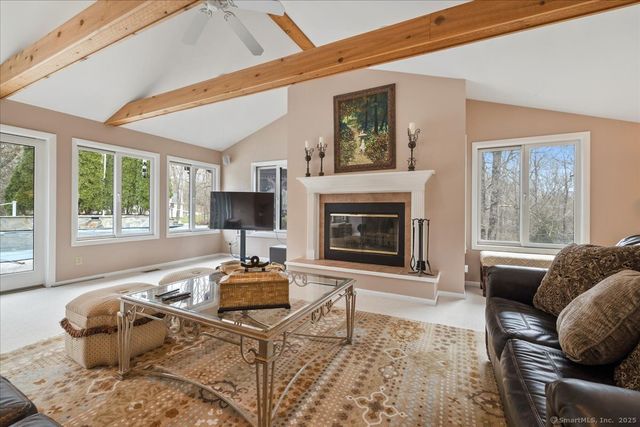 693 Den Road, Stamford, CT 06903