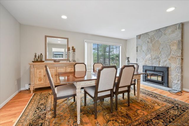 693 Den Road, Stamford, CT 06903