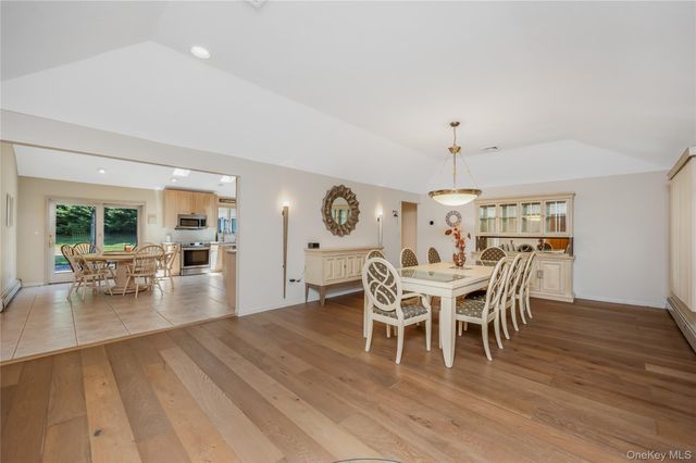 6 Twilight Court, Melville, NY 11747