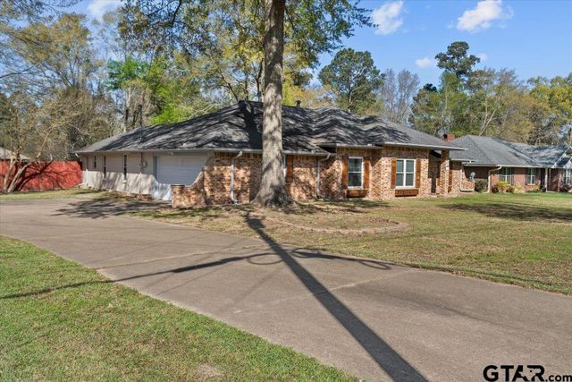 19250 Pinedale Cir, Flint, TX 75762