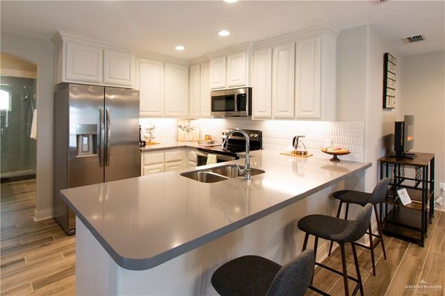 2110 Tanager Lane, Mission, TX 78574