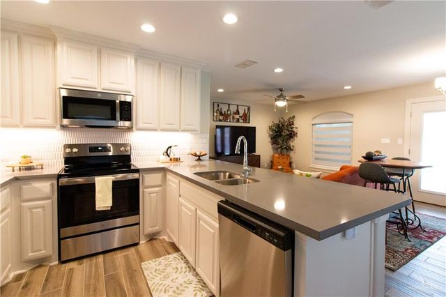 2110 Tanager Lane, Mission, TX 78574