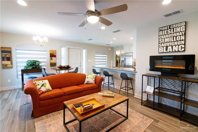 2110 Tanager Lane, Mission, TX 78574